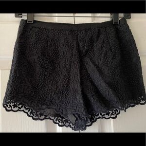 Forever 21 Womens Black Floral Embroider Shorts S